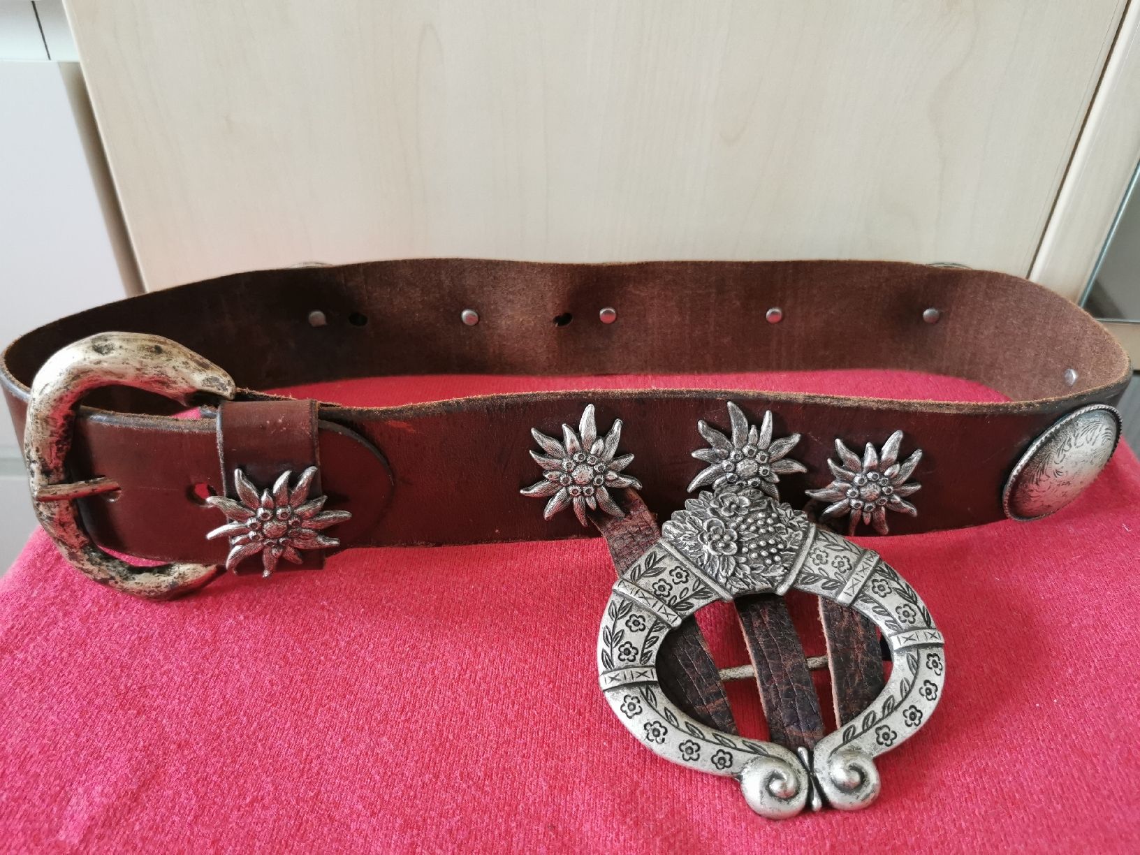 Edelweiss Cinture: Damen Schweizer Gürtel 90 cm. – Nuovo (secondo la descrizione) da Schlieren venduto da vlalif 4