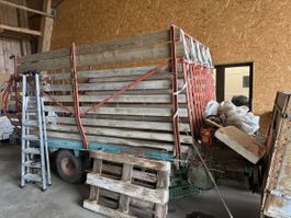 Ladewagen und Heugebläse