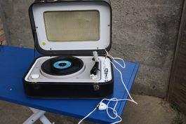 LENCO KOMET KOFFER PLATTENSPIELER VINTAGE
