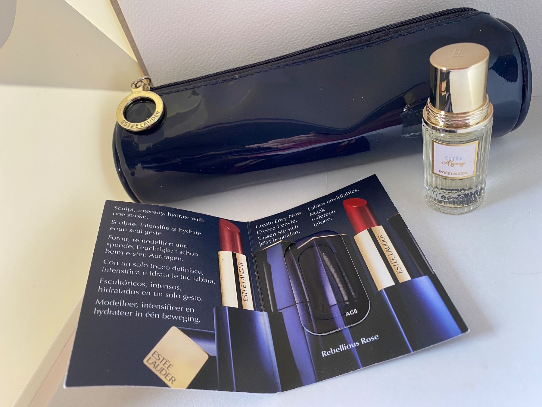 Estée Lauder Profumi & Eau de Toilette: Set miniatures d'Estée Lauder – Nuovo (secondo la descrizione) da Bouveret venduto da wes_7zll 1