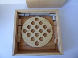 Legespiel Quarto aus Holz, in der stabilen Holzbox