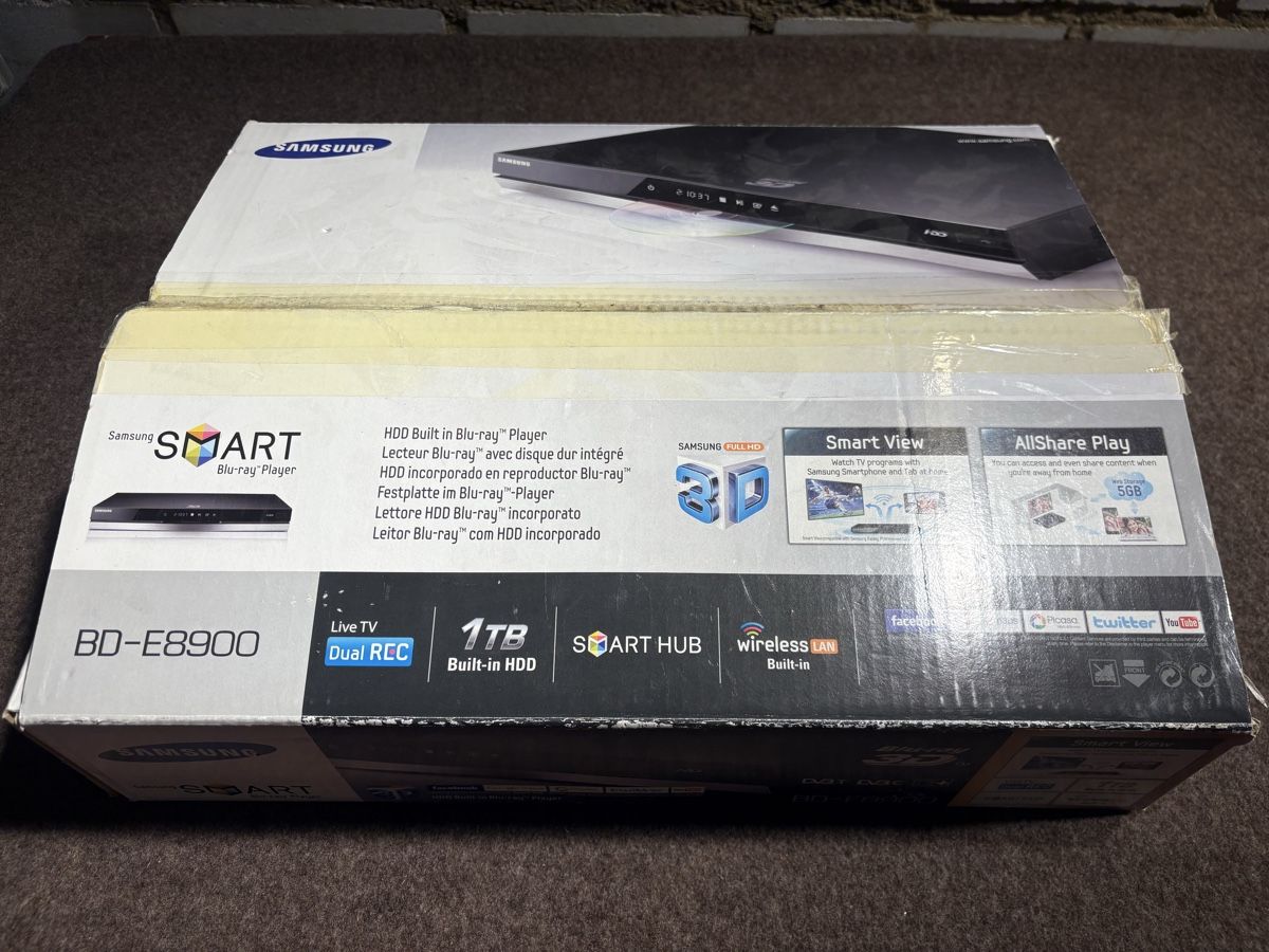 Samsung Multimediaplayer & Streamer: Samsung BD-E8900 Blu-ray Player 3D 1TB HDD neuwertig – Gebraucht aus Sisseln AG von art-dragoon