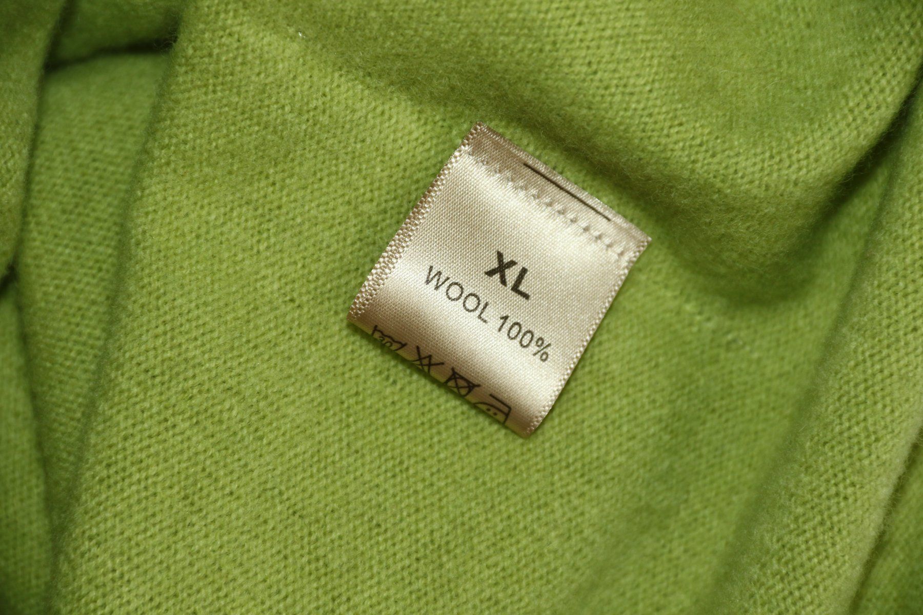 Jacken: Wunderschöne Kapuzenjacke aus 100% Wolle eher Gr.M  NEU – Neu und originalverpackt aus Oberwil-Lieli von Svetlana28 7