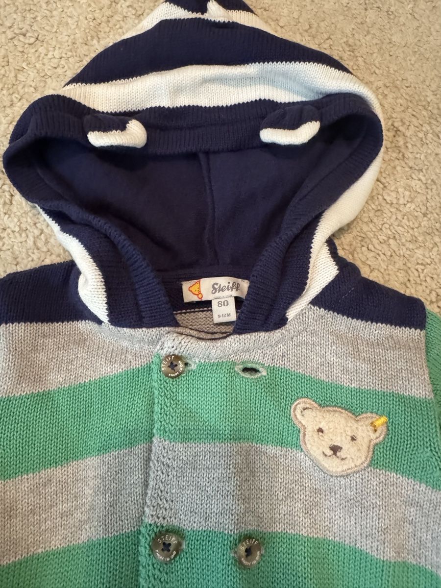 Steiff Giacche & Cappotti: Steiff Strickjacke mit Kapuze, Gr. 80, NEU! – Nuovo (secondo la descrizione) da Küsnacht ZH venduto da ToddyGinger 1