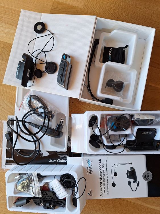 Cardo Scala Rider G9 inkl 3 Helmadapter (Gebraucht) in Oberuzwil für ...