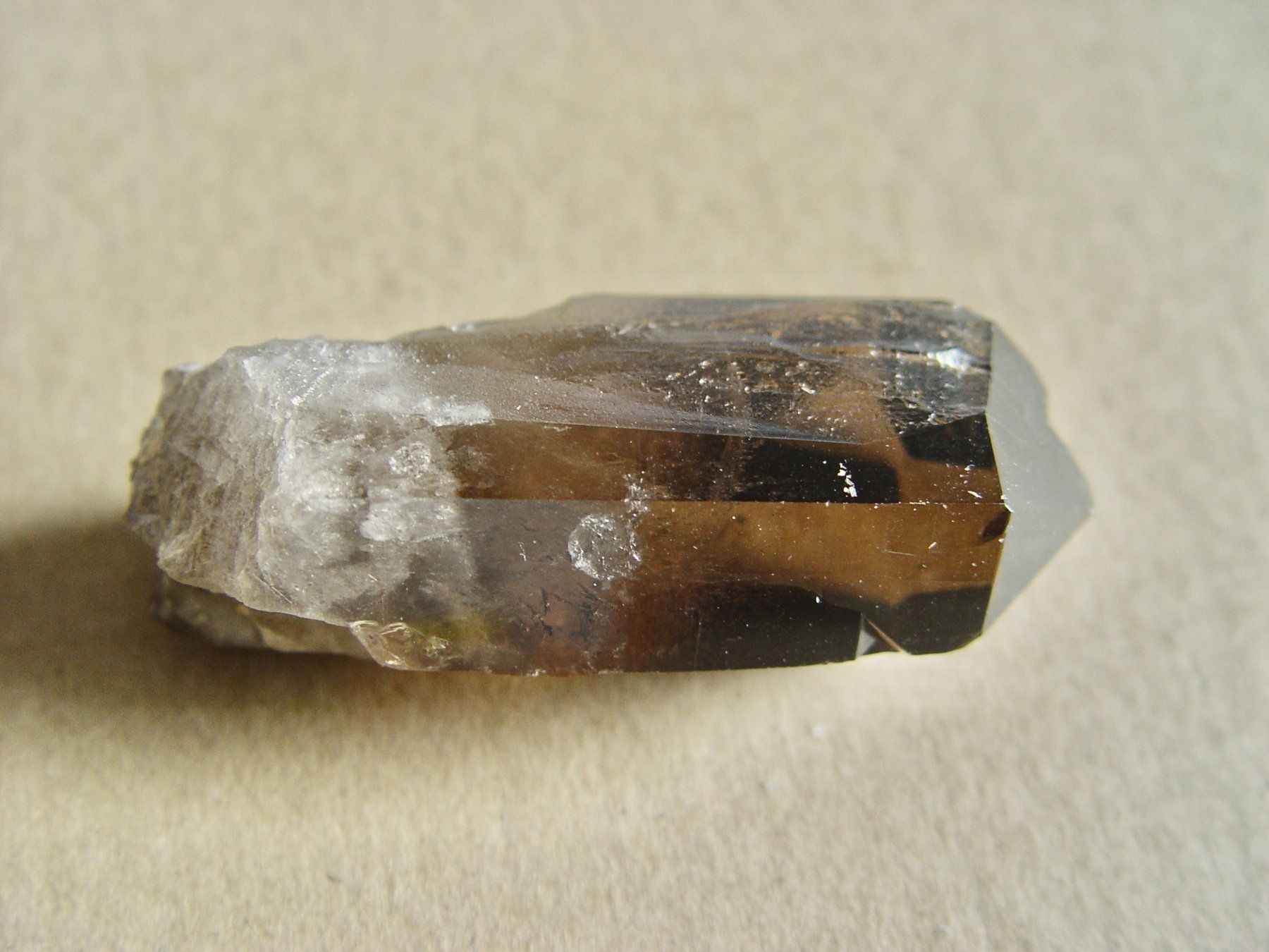 Mineralien & Heilsteine: Mineral (Rauchquarz) – Gebraucht aus Henggart von gernli