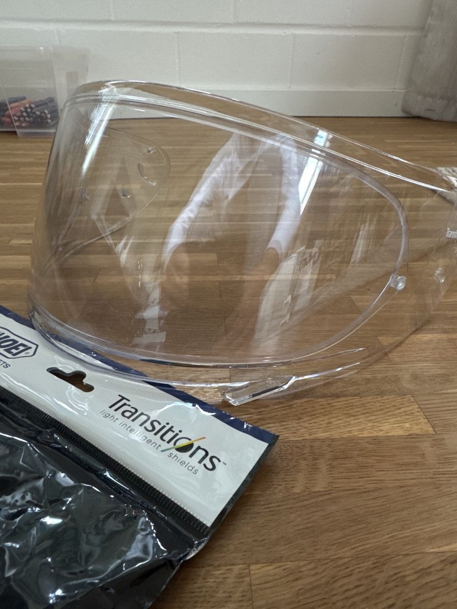 Shoei Caschi & visiere: SHOEI CNS-1 Transitions Visier - mit Pinlock – Nuovo (secondo la descrizione) da Hünenberg venduto da fightlady 1