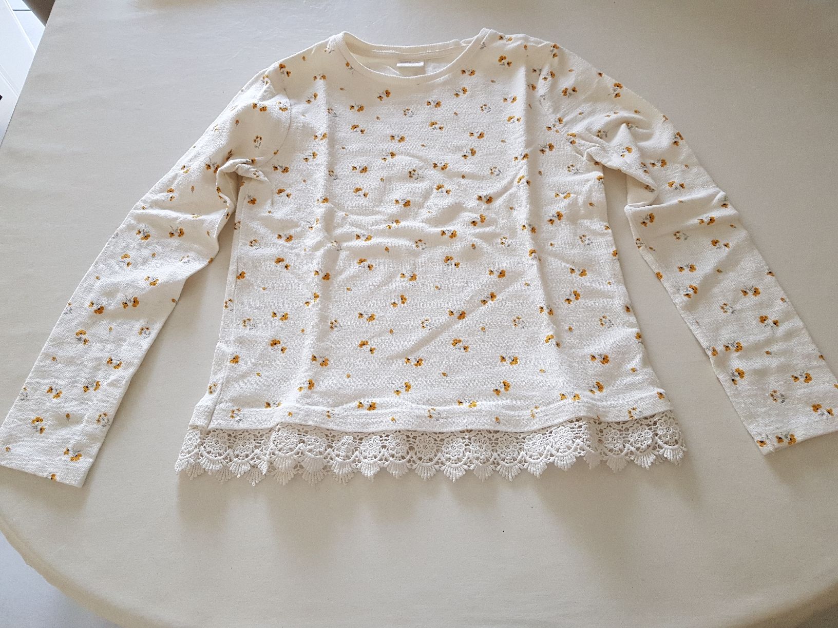 Maglioni & Felpe: sweat shirt – Usato da Hermance venduto da Triplebizzo 4