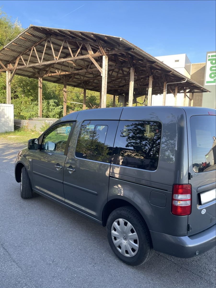 VW Veicoli commerciali: VW Caddy – Usato da Ins venduto da box_67ww 2