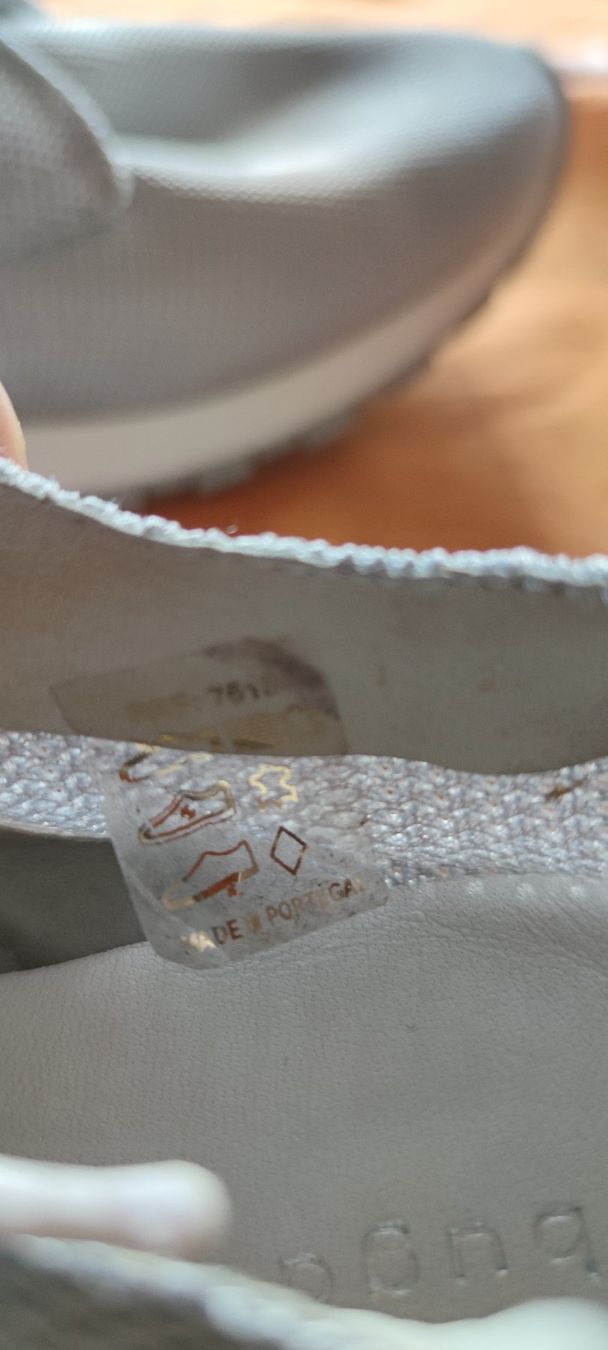 Bugatti Scarpe da donna: Damenschuhe Sneakers Bugatti  gr. 38 – Usato da Schweizersholz venduto da fuchs06 5