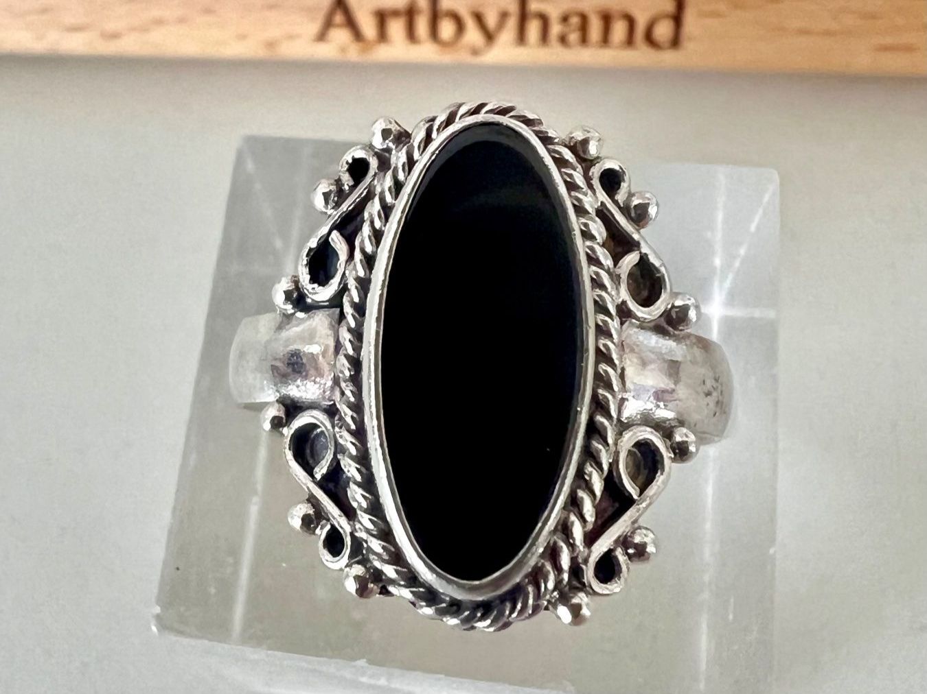 Anelli: Vintage Silber Ring mit Onyx Cabochon in Schiffchenform G59 – Usato da Ruswil venduto da artbyhand