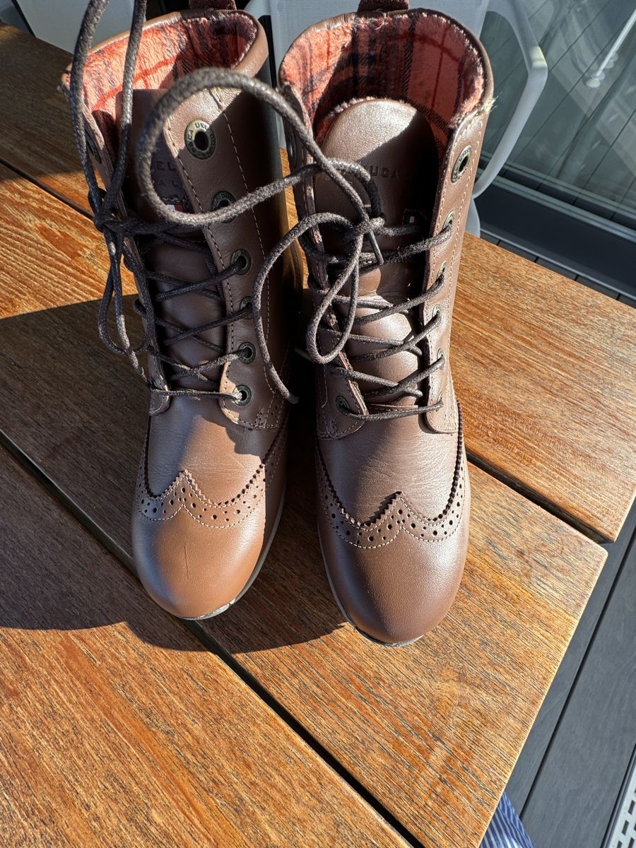 Scarpe da donna: Golfschuhe Leder Braun, Grösse 38 – Nuovo (secondo la descrizione) da Bolligen venduto da Newyork63