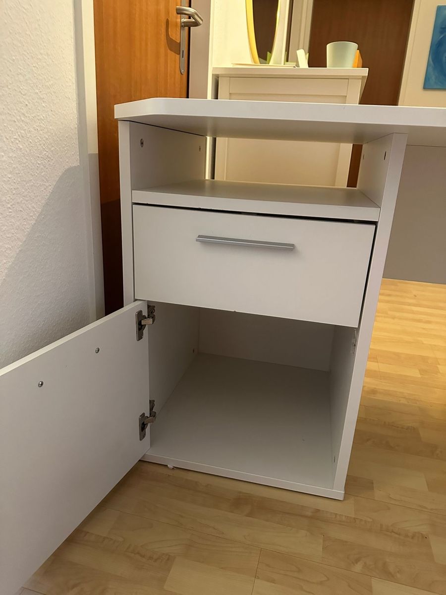 Schreibtische: Schreibtisch gross – Gebraucht aus Aesch BL von ili23_yg5k 3