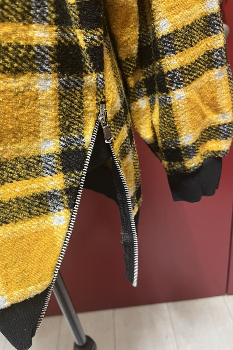 Bershka Maglioni & Felpe: Bershka Checkered Sweater with Zippers, Size S – Usato da Genthod venduto da Lou_Jin 1
