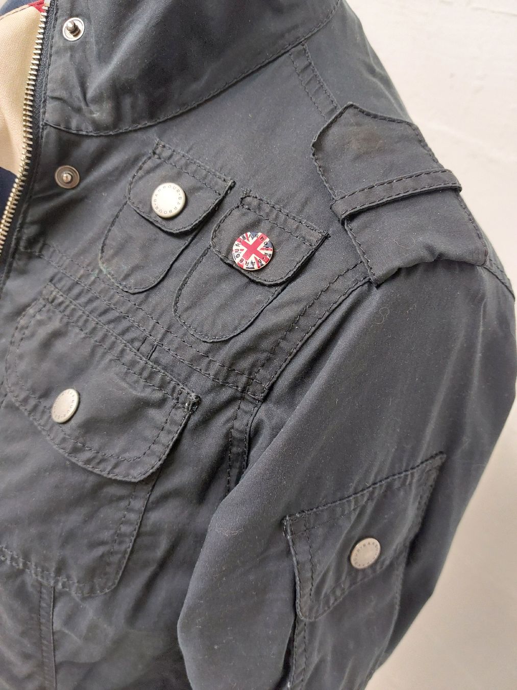 Barbour Giacche: BARBOUR Wax Force Utility, Union Jack Gr.36 – Usato da Zürich venduto da 300SLR 6