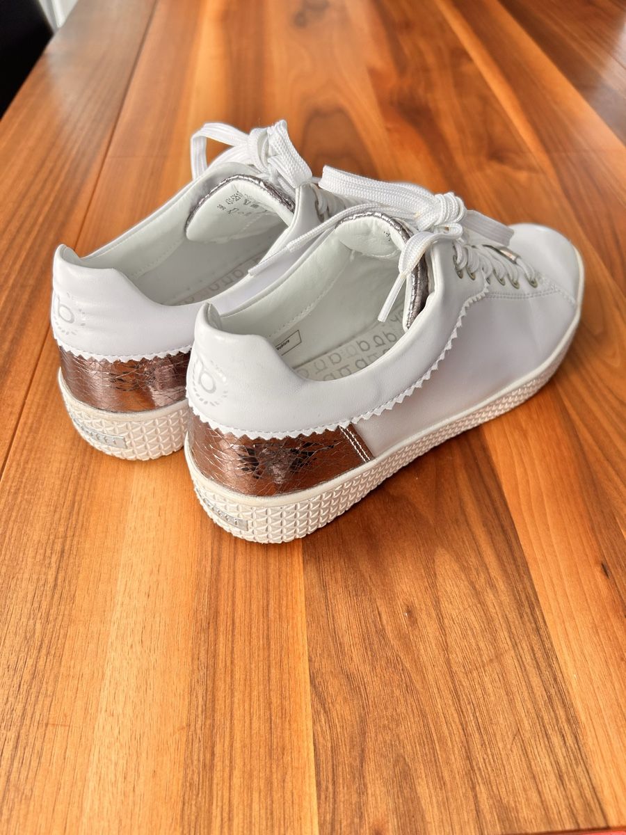 Bugatti Damenschuhe: Bugatti Sneaker Damen weiss  Grösse 38  – Neu (gemäss Beschreibung) aus Messen von raduga