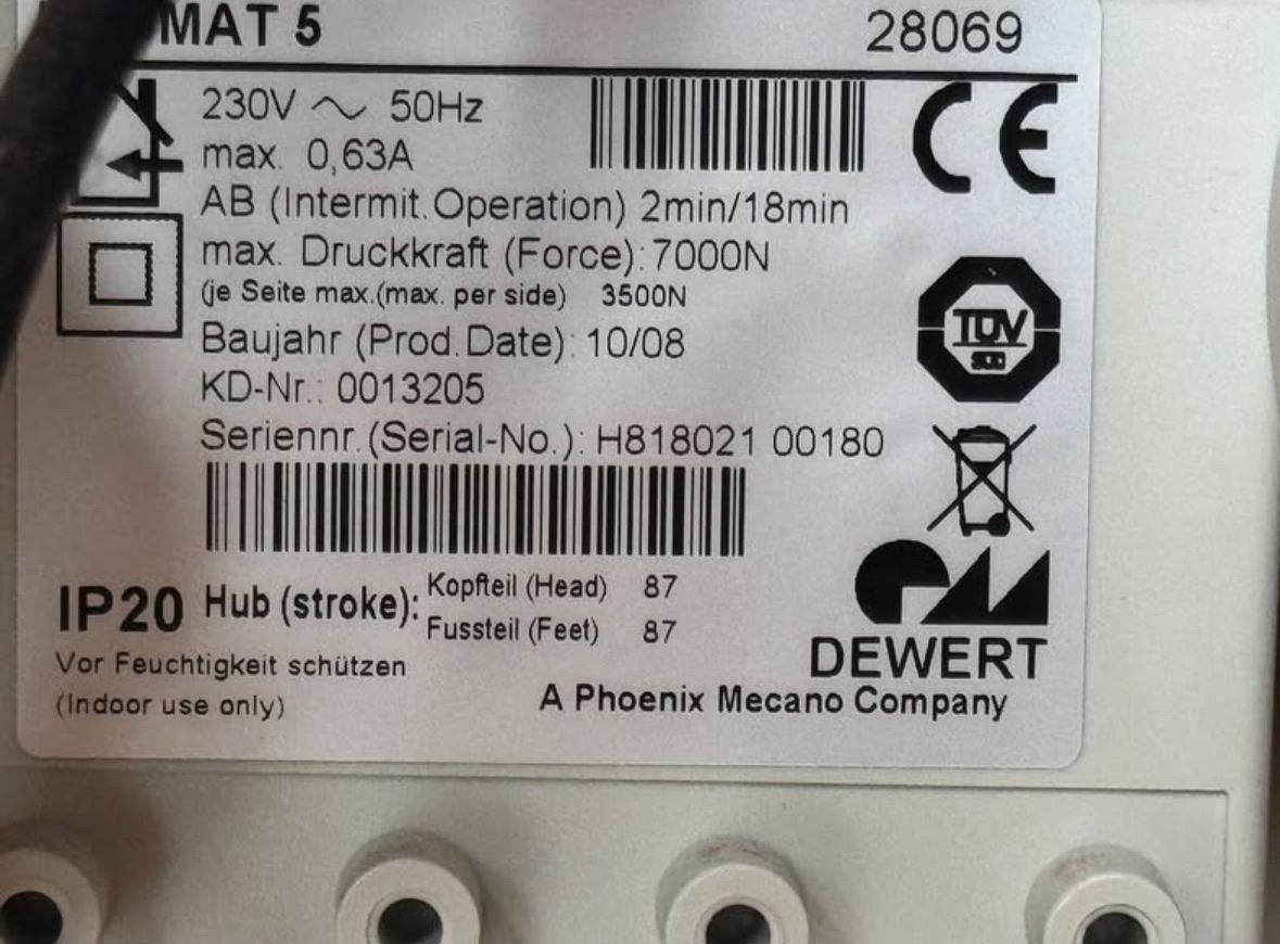 Letti: Elektrisches Bett Pflegebett – Usato da Lengnau BE venduto da ajs_hlm5 2