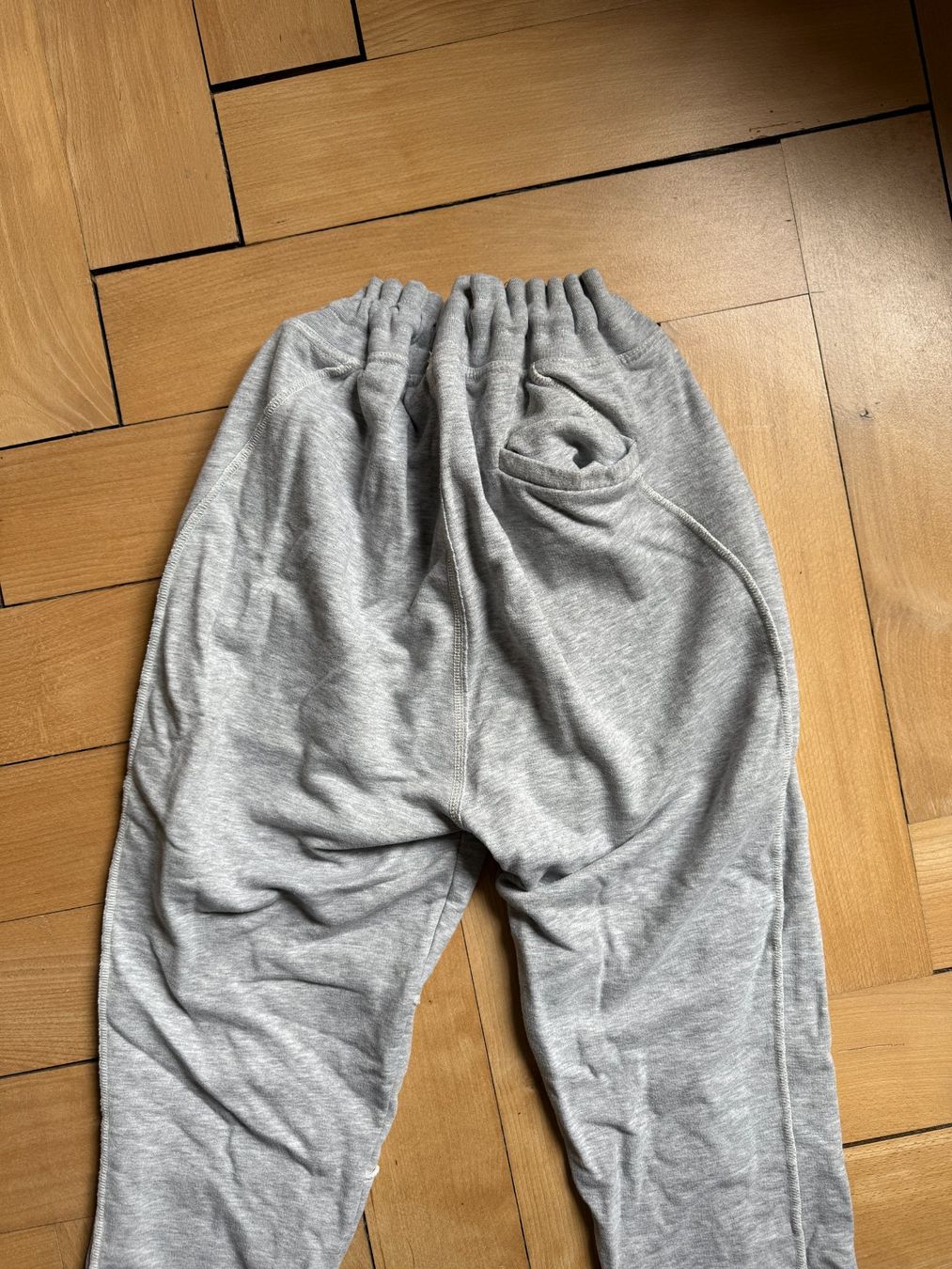True Religion Pantalons: TRUE RELIGION - Sweat Pants hellgrau M/L – D'occasion à Zürich par Diazaio 2