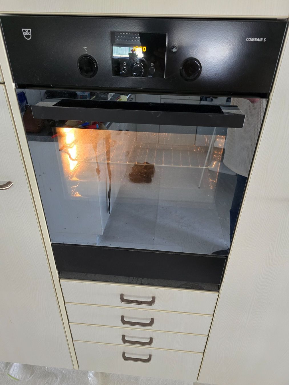 V-Zug Forni: V Zug Backofen Combair S,55cm – Usato da Rütihof venduto da Mr.Volt