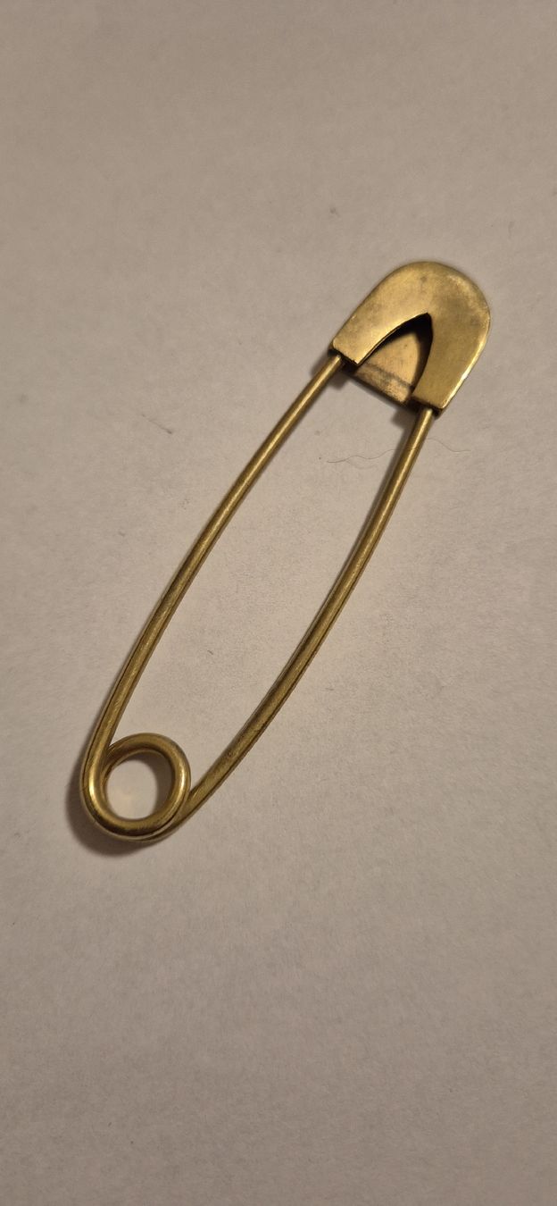 Spille & Fermagli: Épingle à nourrice vintage – Usato da Genève venduto da BKYB 1