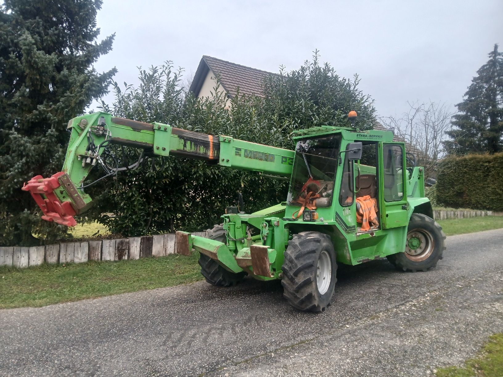 Chargeur de ferme: Merlo Teleskoplader – Défectueux à Brislach par HAMDIEPF