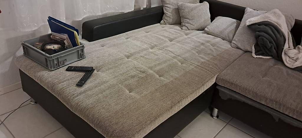 Divani: Grosses breites sofa – Usato da Langenthal venduto da Passoa4 2