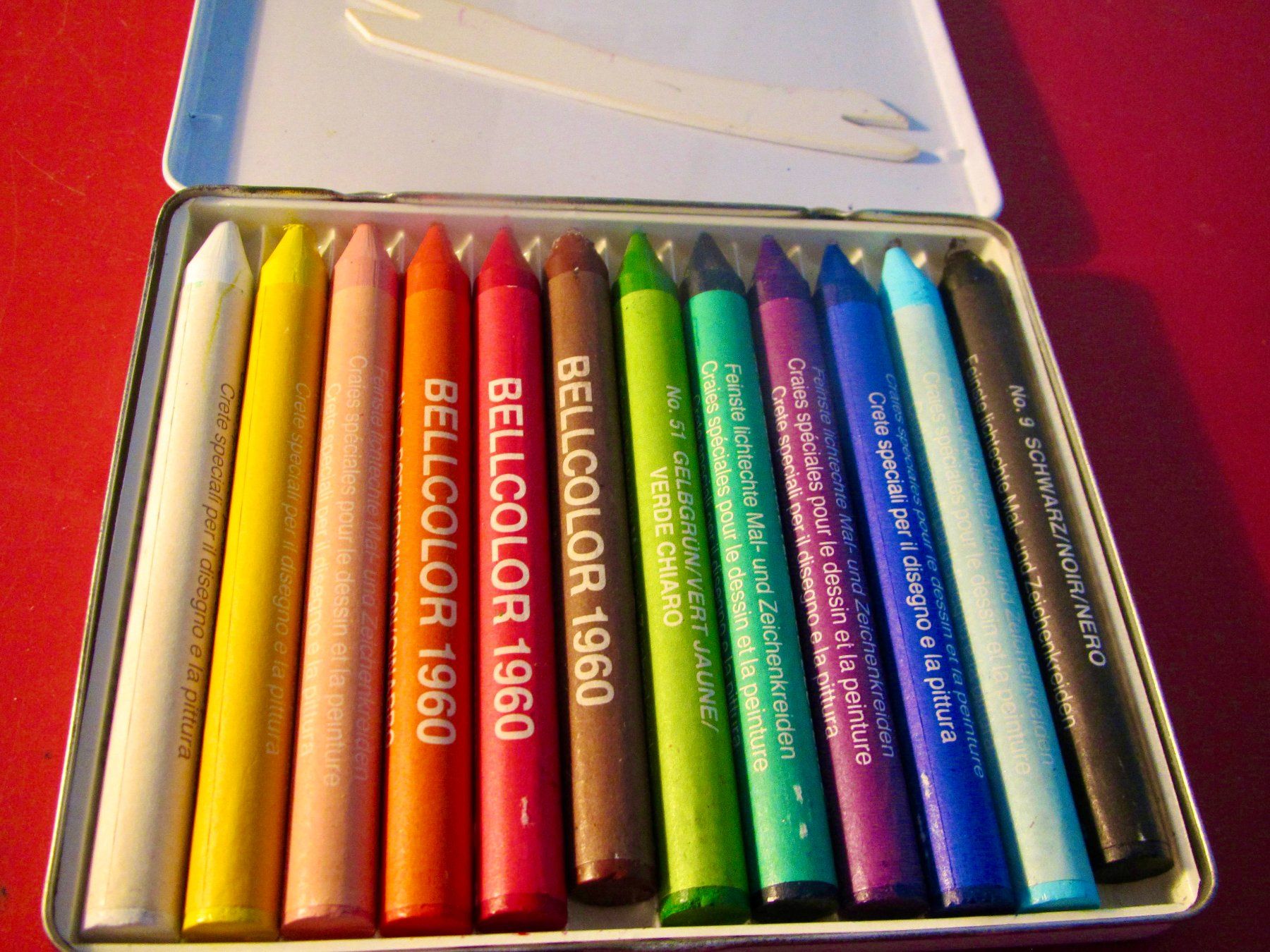 Caran D'Ache Matite, matite colorate & gessi: CRAYON CARAN  D 'ACHE  BELLCOLOR – Usato da Murten venduto da Selliot 2