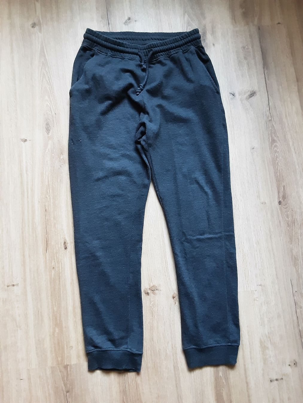 Kleiderpakete: Herren Jogginghosen Grösse M  – Gebraucht aus Altdorf UR von Brandli 3