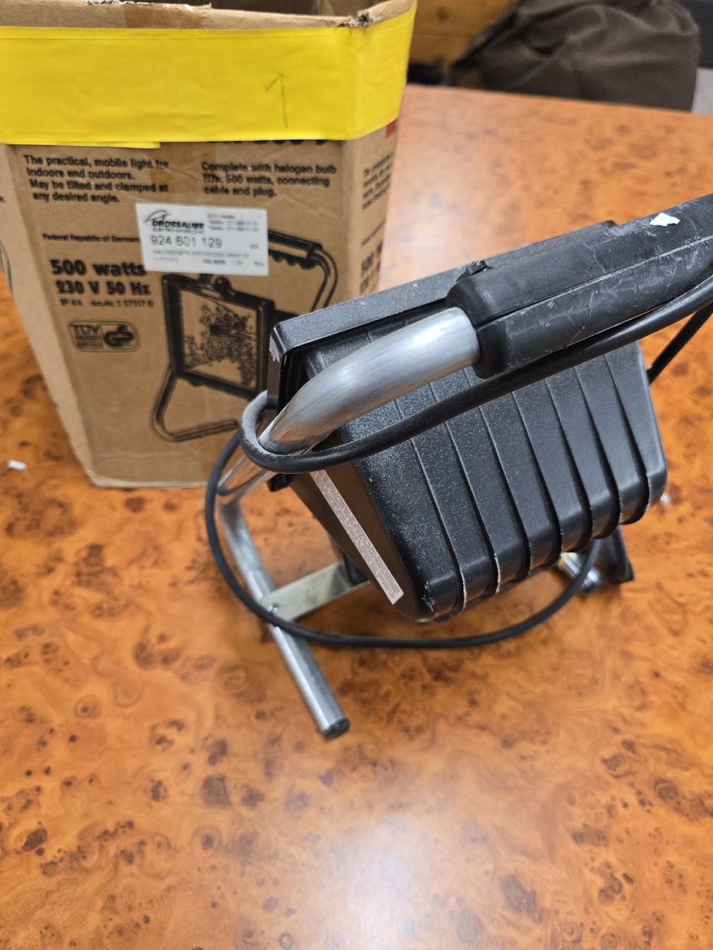 Lampen: Halogen Strahler GH 500 J, 500W – Gebraucht aus Niederurnen von Ghost.recon 4