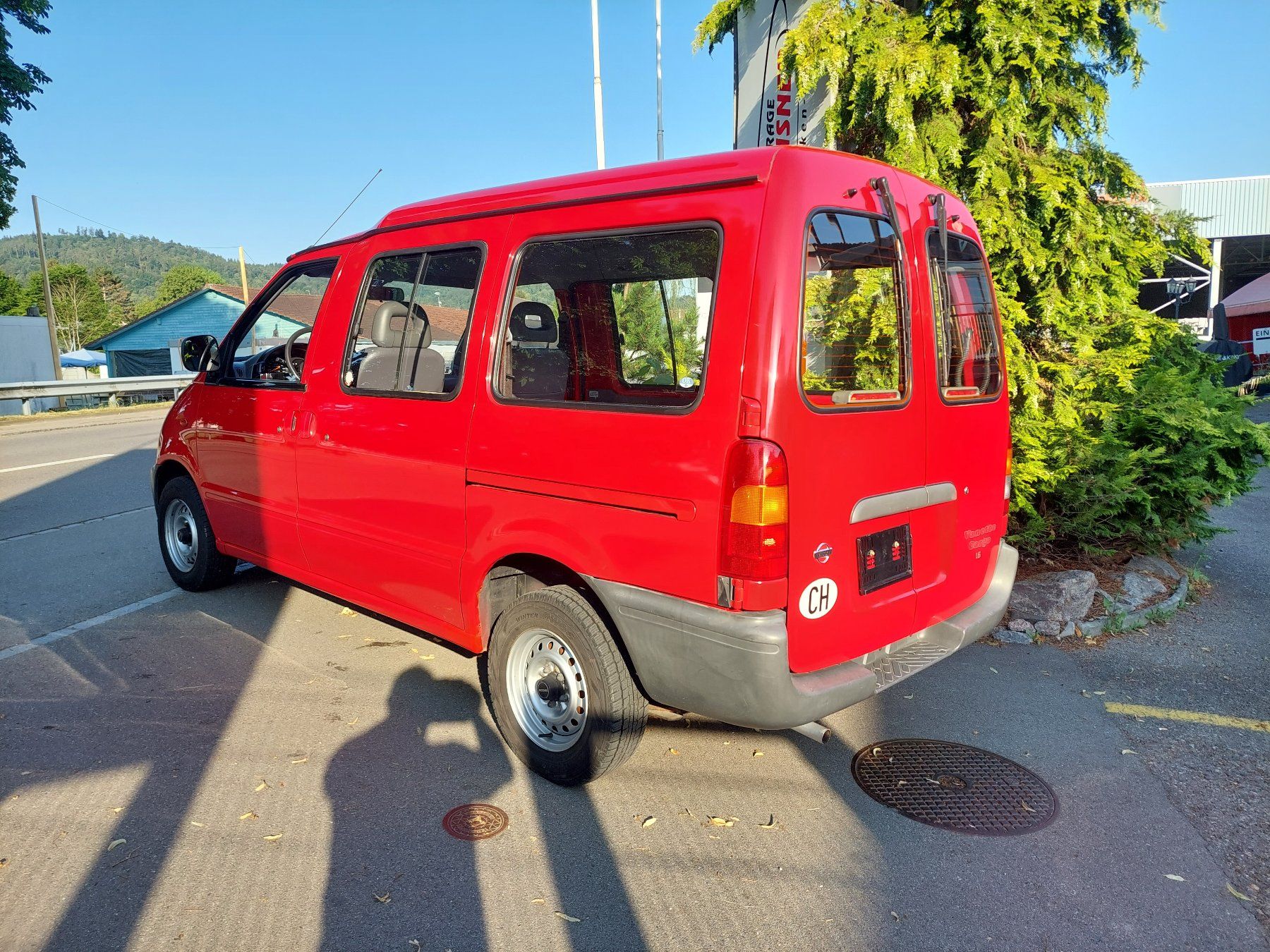 Nissan Automobili: Nissan Vanette 1.6 5-Plätzer – Usato da Elgg venduto da Oldie67 7