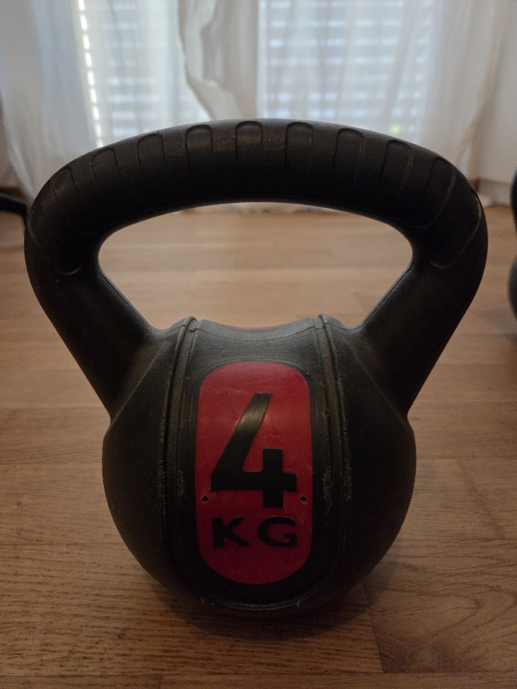 Hanteln & Gewichte: Kettebells, 2 x 4 kg – Gebraucht aus Dübendorf von and_8cxr 1