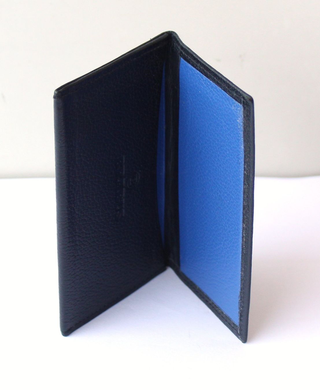 Altro in  Abbigliamento & Accessori: Brabus Black Blue Leather Card Holder Kartenetui Leder – Usato da Zürich venduto da Auctionata 2