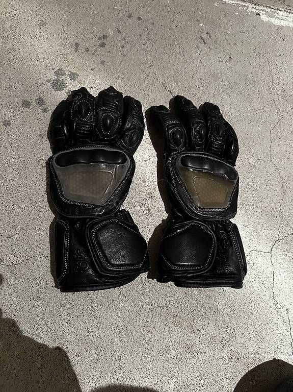Guanti & manicotti: Motorradhandschuhe – Usato da Wettswil venduto da SB_art 1