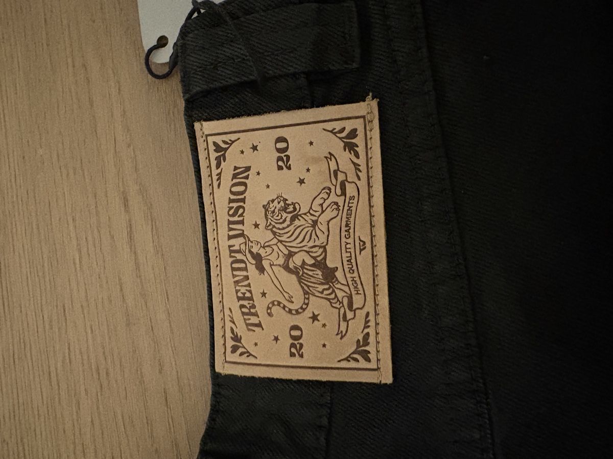 Trendt Vision Jeans: Schwarze waxed carpenter Denim Grösse S – Nuovo e nell'imballaggio originale da Winterthur venduto da maz_mxc8 3