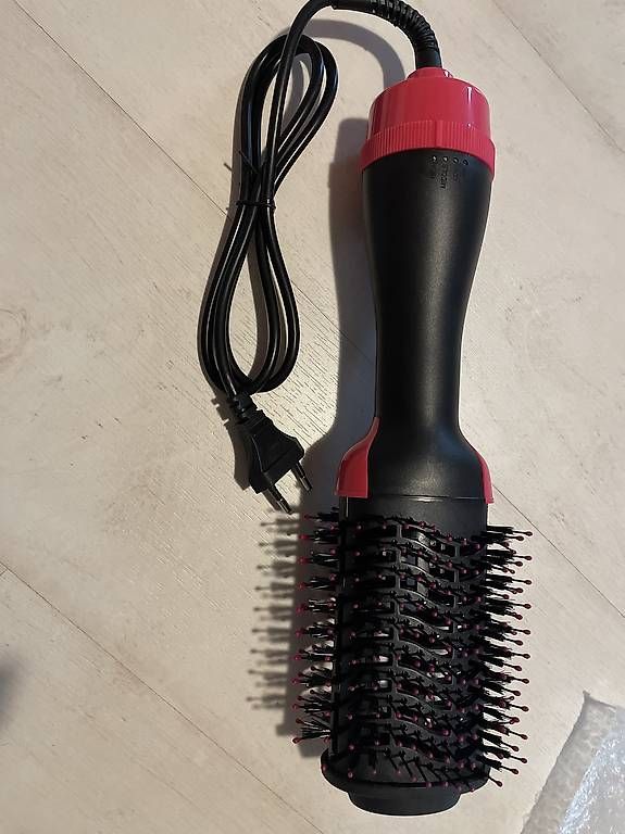 Altro per la cura dei capelli: Fantastica spazzola 3 in 1 – Usato da Mendrisio venduto da mar_ws8b