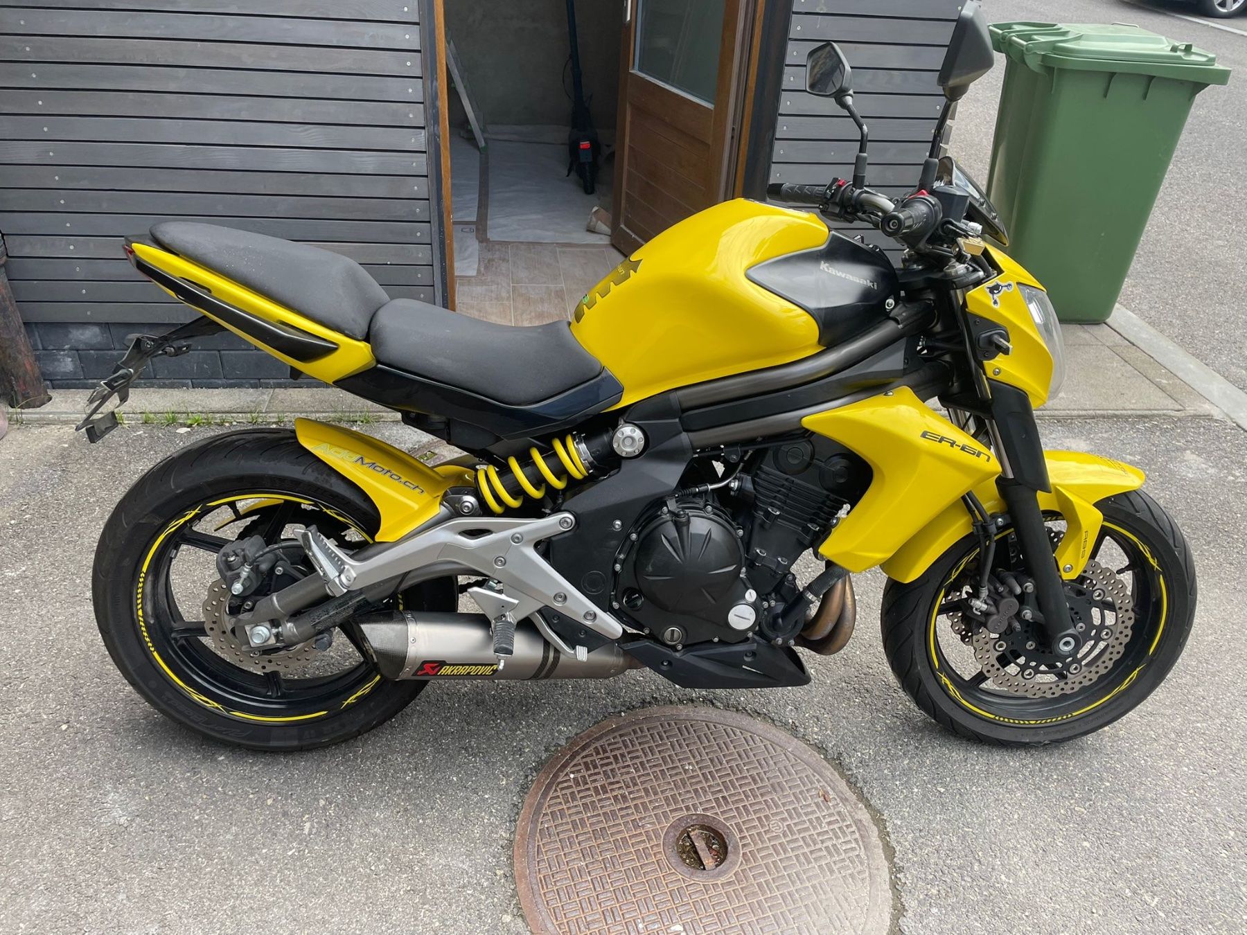 Kawasaki Strada: KAWASAKI ER6N – Usato da le locle venduto da yas_v5rs 1
