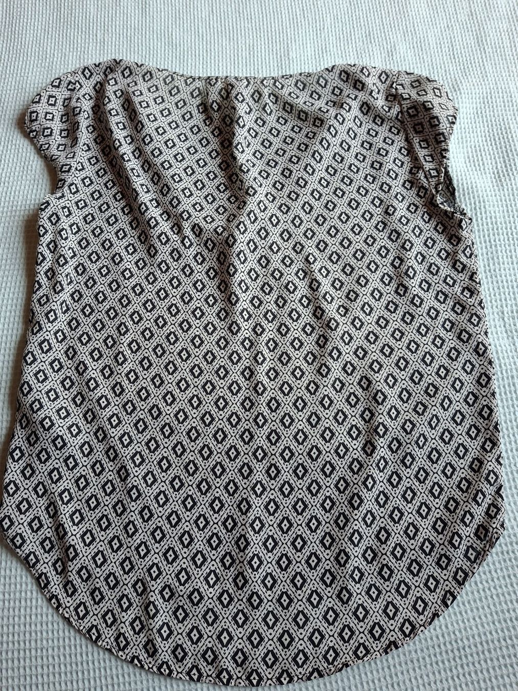 H&M Top: Haut taille 34 col en V marque H&M  – Usato da Villiers venduto da san_jn5w 5