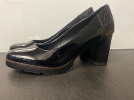 Pumps/Schuhe/hohe Schuhe Gr.39 Schwarz Glanz chic NEUW.