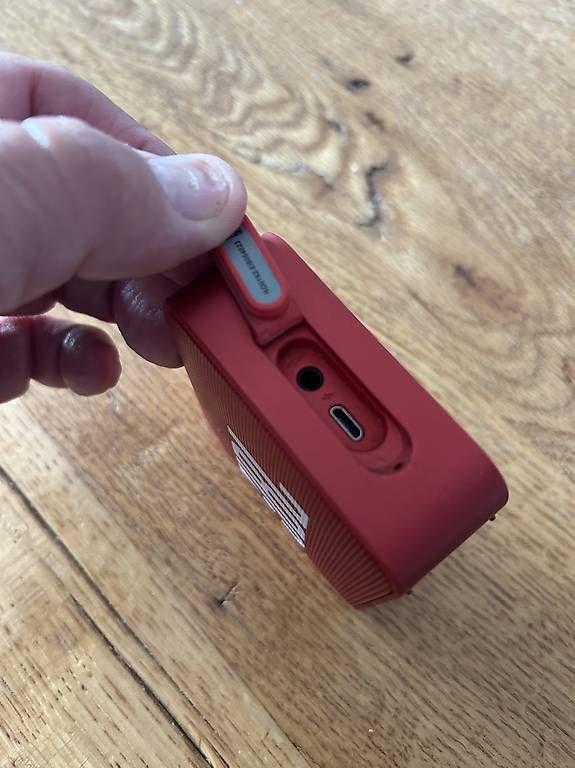 Haut-parleurs: JBL Bluetooth  – D'occasion à Olten par Ksabokan 3