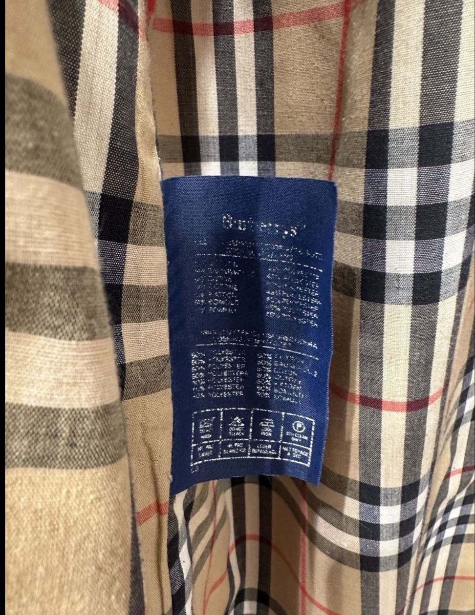Burberry Cappotti: Burberry Trenchcoat/Mantel – Usato da Solothurn venduto da delialiliane 3