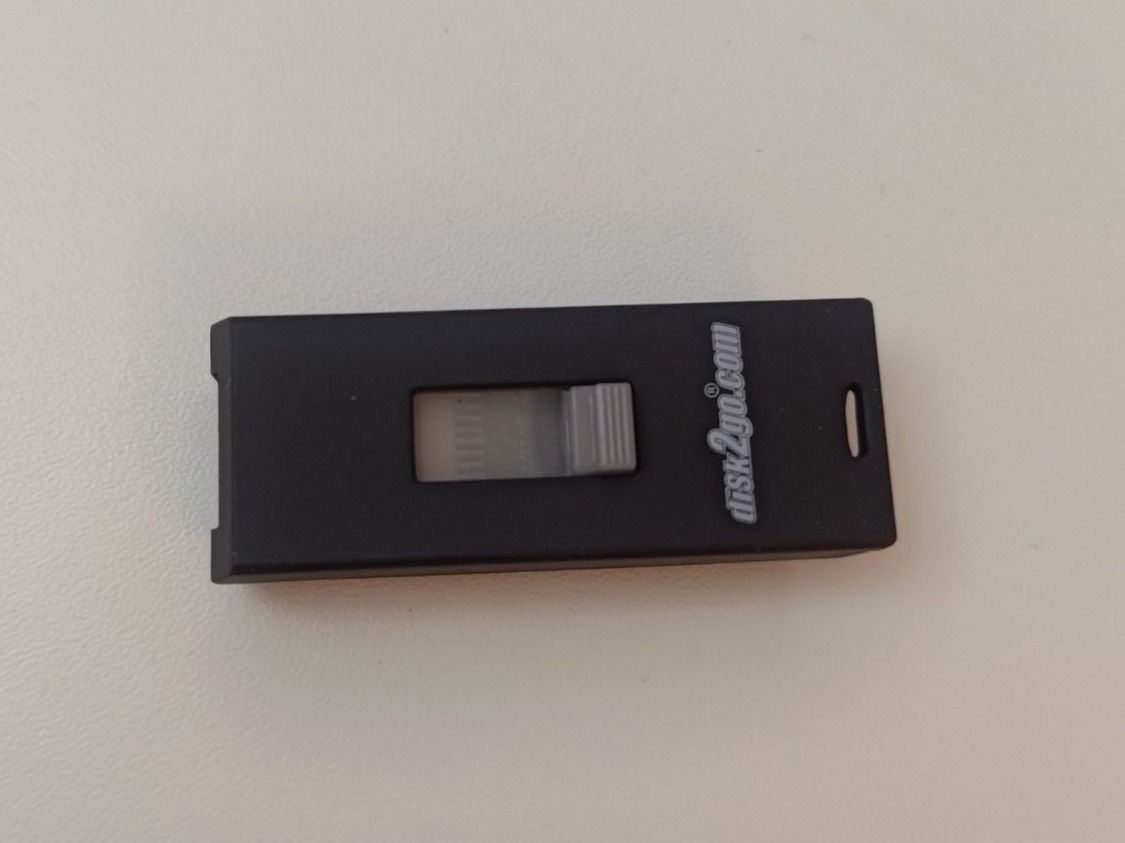 Chiavette USB: USB-Stick 8GB 3.0 – Usato da Liestal venduto da Kratzilla 1
