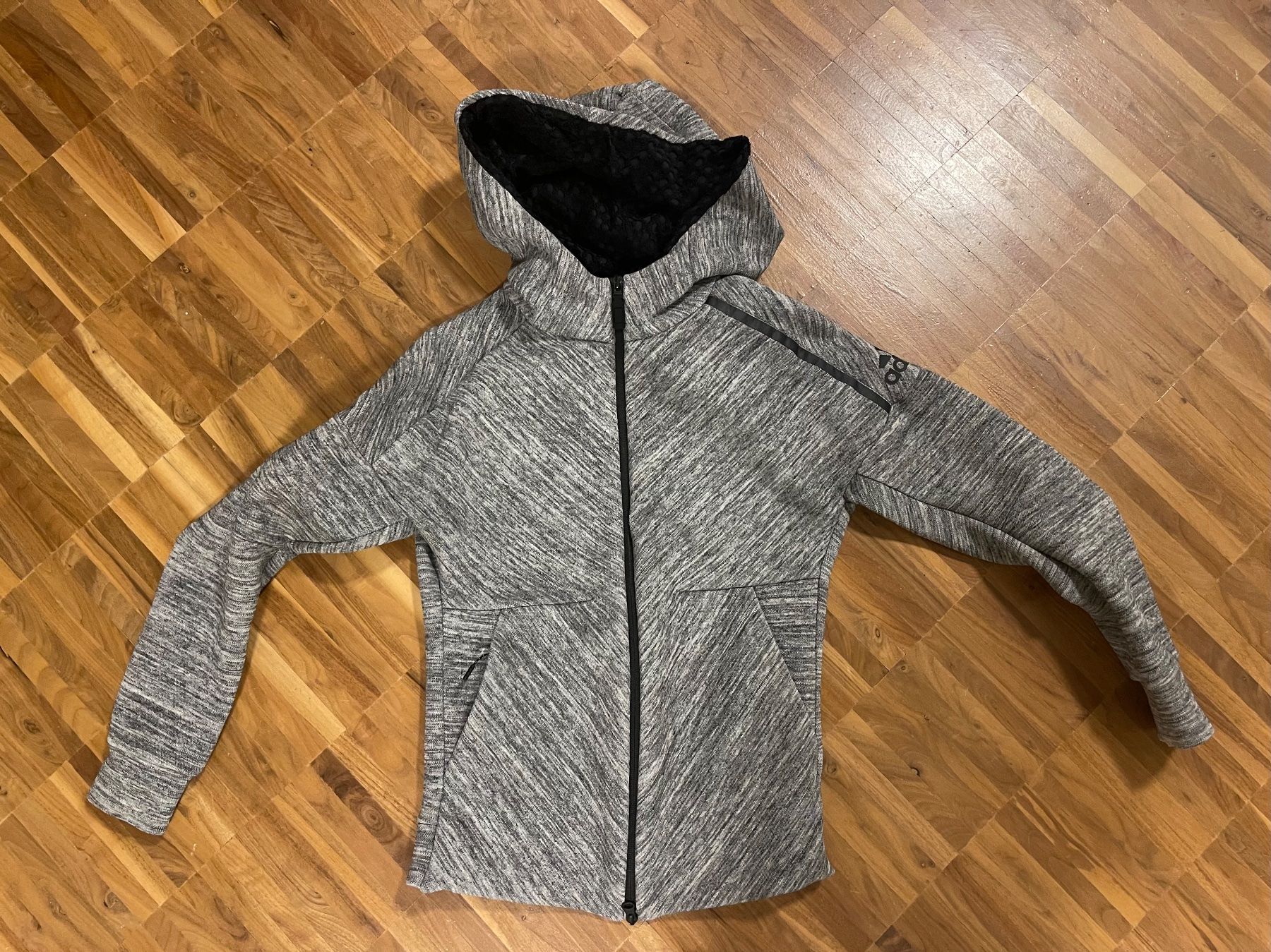Adidas Jacken: Adidas Trainingjacke, Gr. S – Gebraucht aus Zürich von Medulla