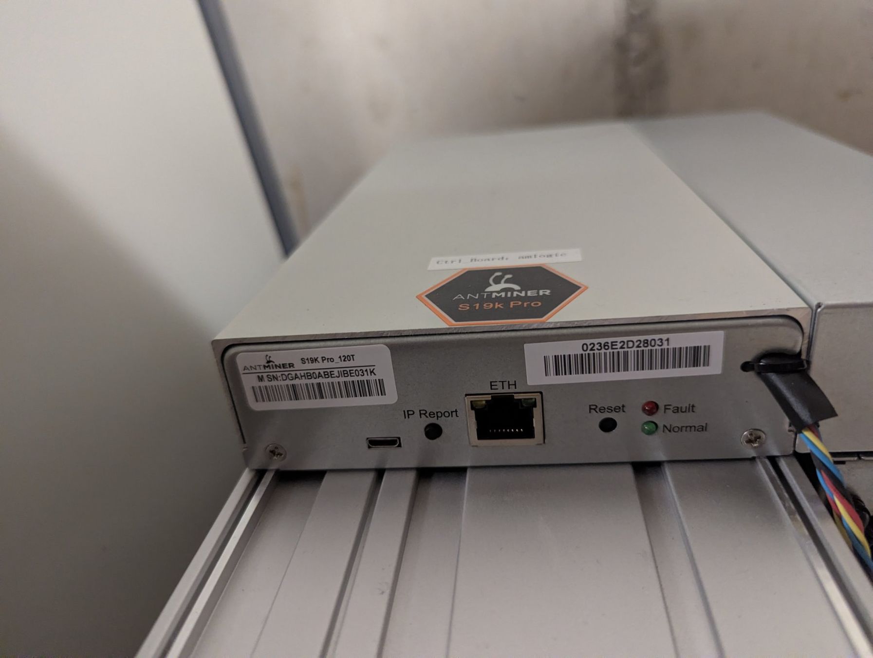 Bitmain Coin Miner: Antminer s19k Pro, 120TH/s, wenig gebraucht – Gebraucht aus Wiler b. Utzenstorf von erneuerbar_gmbh 1