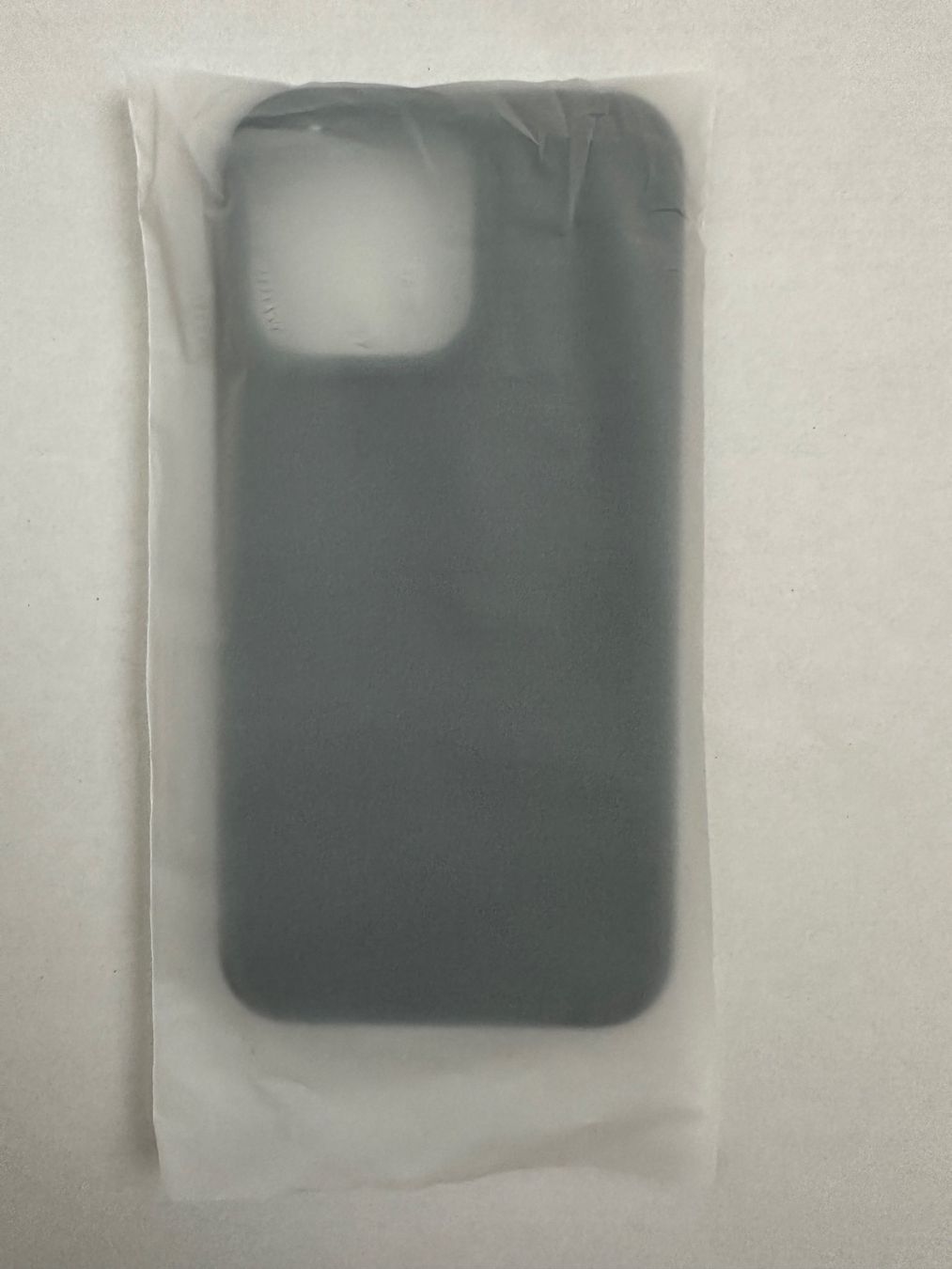 Cover & Protezioni schermo: Black, iPhone 15 Pro, Liquid Silicone Phone Case – Nuovo e nell'imballaggio originale da Gattikon venduto da Sarahs_Schatzkammer 3