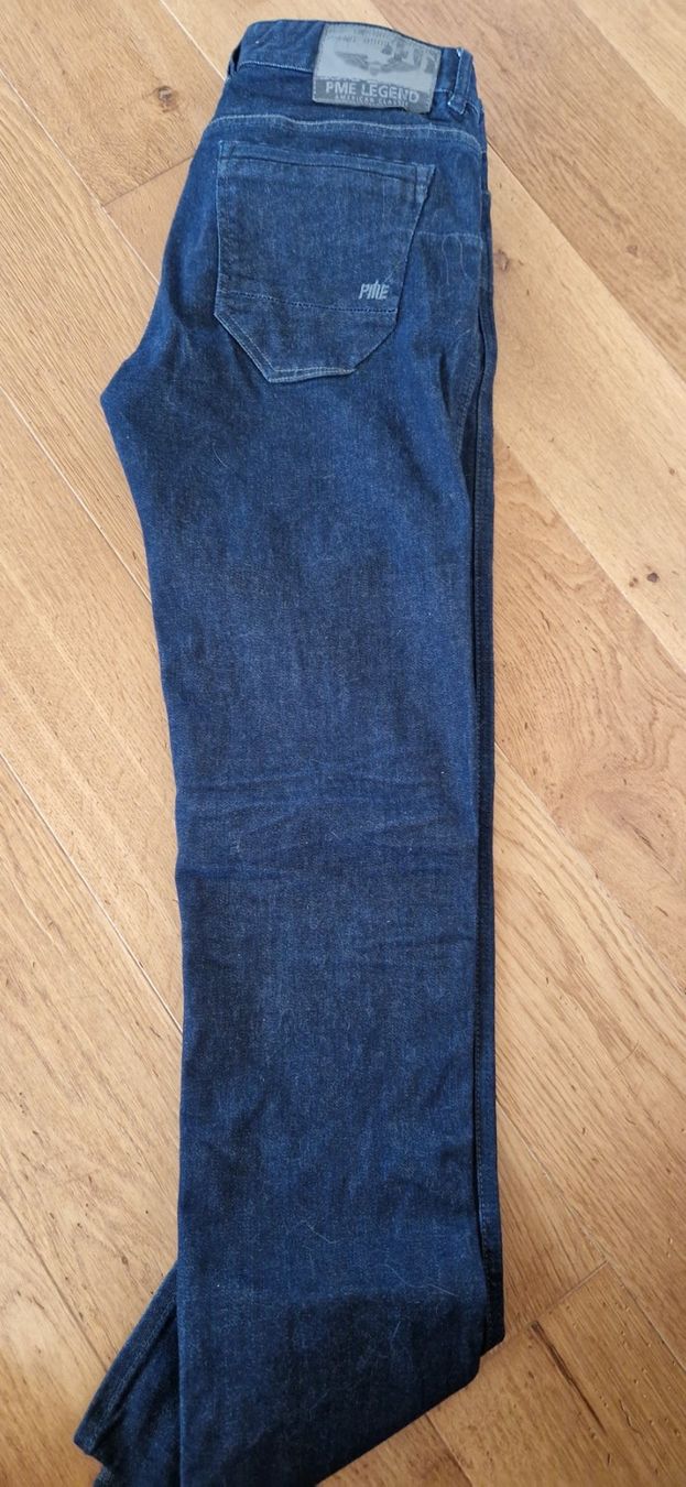 Jeans: Schöne Jeanshose – D'occasion à Grosswangen par iranki80 1