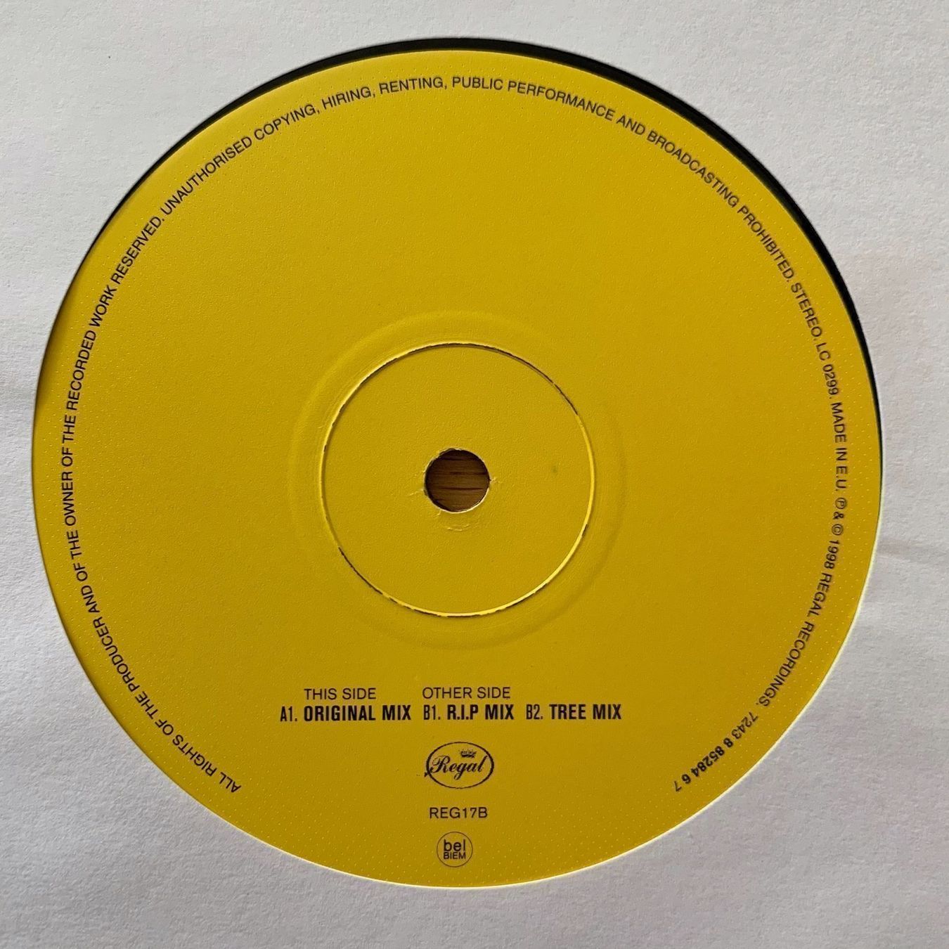 Vinyles: 12TREE / BACK IN TOWN AGAIN (1998) – D'occasion à Sarnen par m-basic 3