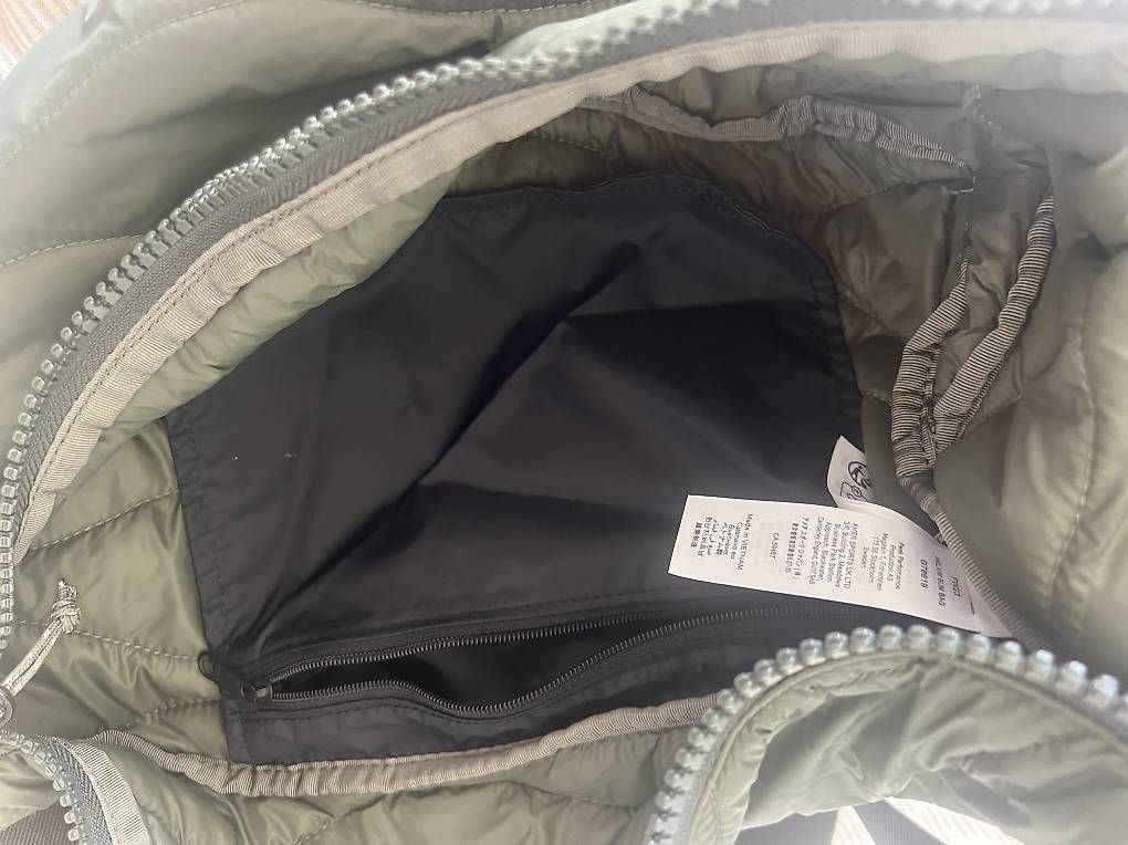Peak Performance Borse: Helium Bag Peak Performance NP: 90.- Neuwertig! – Nuovo (secondo la descrizione) da Luzern venduto da Lina_Lu 4