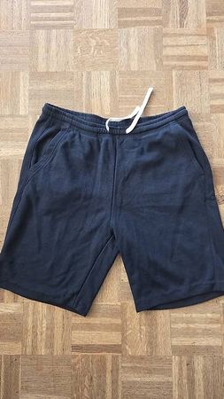 kurze leichte Hose Grösse M