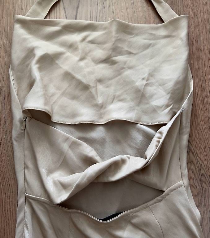 Kleider: ZARA NECKHOLDER-KLEID – Gebraucht aus Amriswil von deli20 4