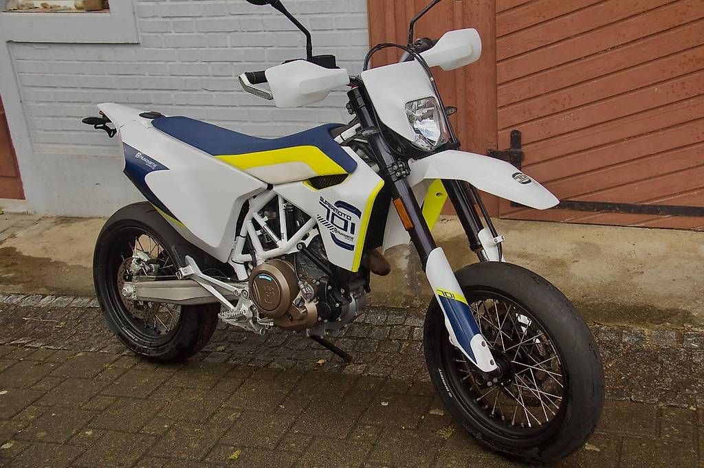 Strada: Husquarna Supermoto 701 – Usato da Bichwil venduto da Thogme 1